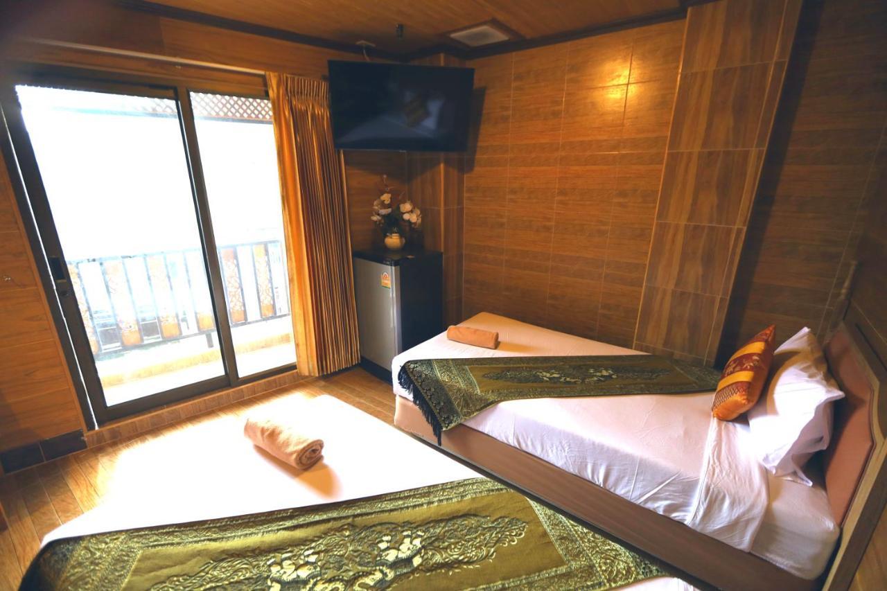 Thai Cozy House - Sha Certified Bangkok Esterno foto